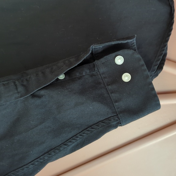 3/$20 - Devon & Jones - S - Black Button Down Shirt - Picture 4 of 6